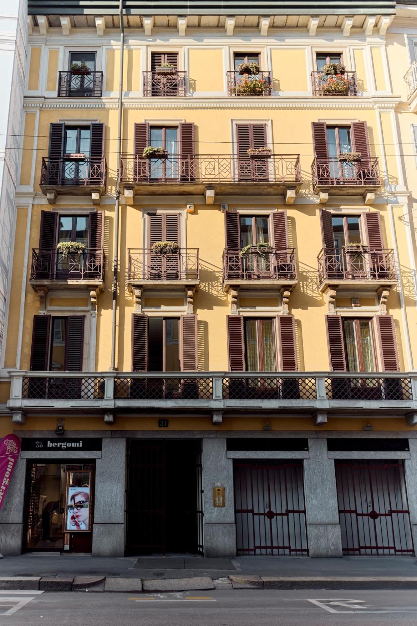 Corso Venezia View With Private Balcony - Corso Venezia Suite Mailand Exterior foto